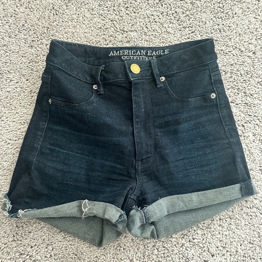 American Eagle high-rise short